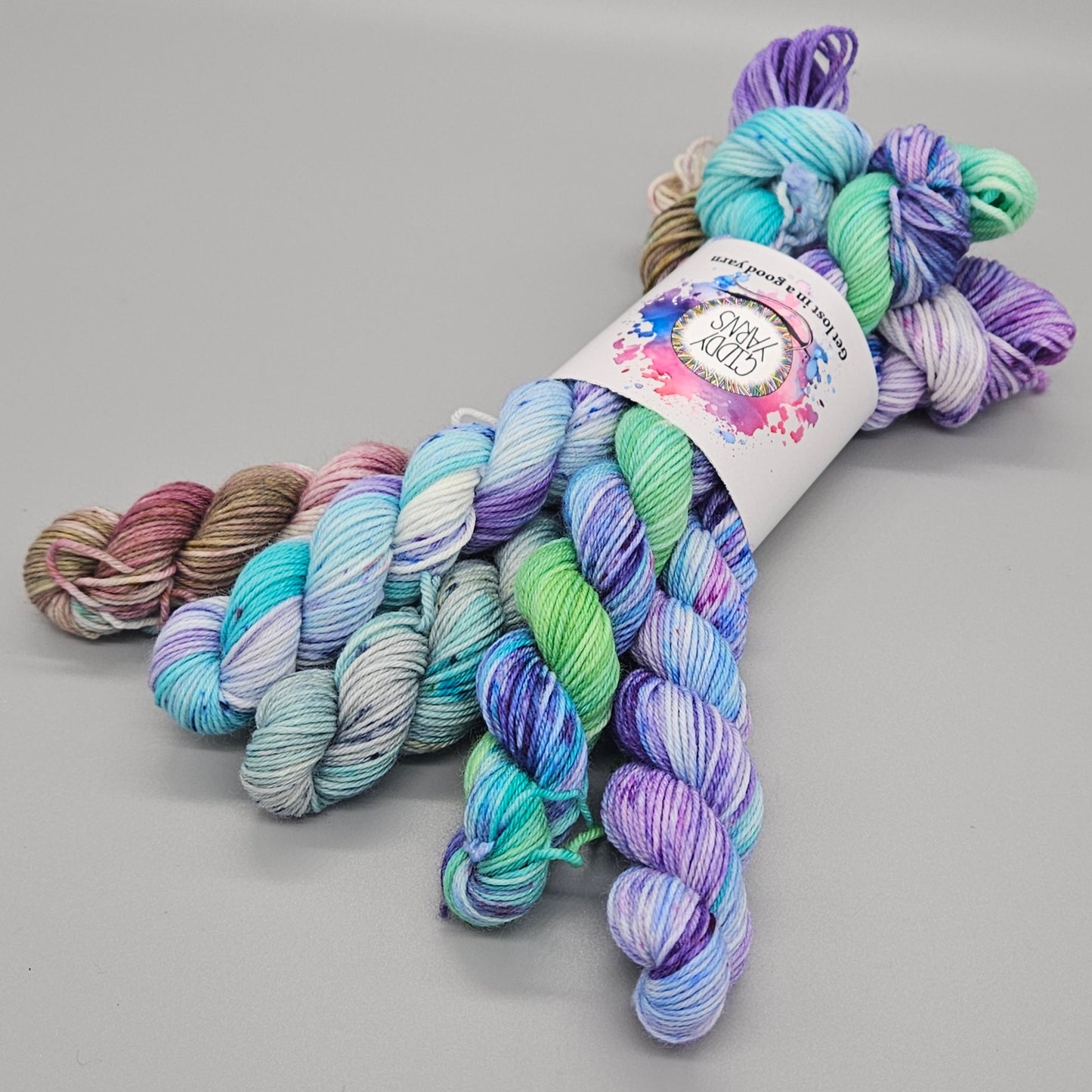 Hitchhiker's Guide To The Galaxy Minis