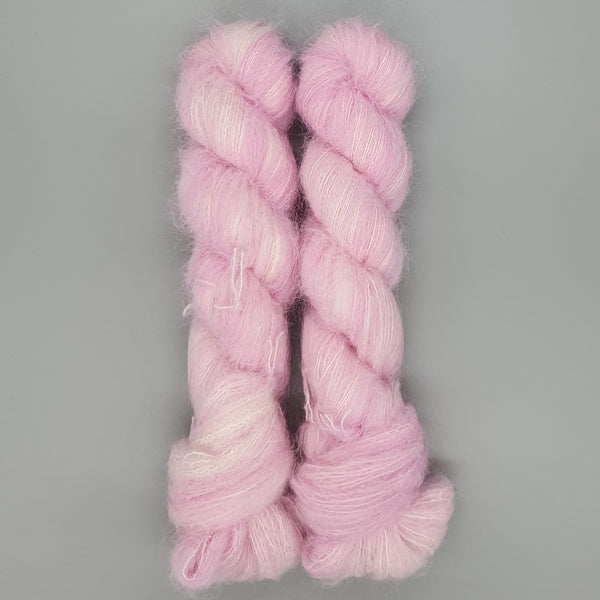 Charming - Suri Lace Fluff